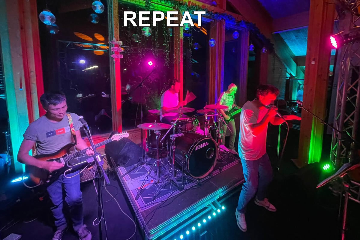 Le groupe Repeat en concert à Canet-en-Roussillon lors de la Fête de la Musique 2026