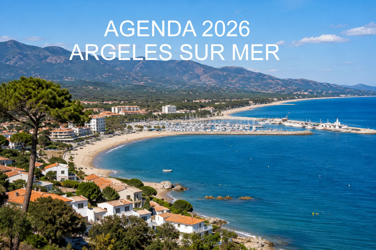Vue réaliste du Racou, de la plage et du port d'Argelès-sur-Mer avec les Albères en arrière-plan